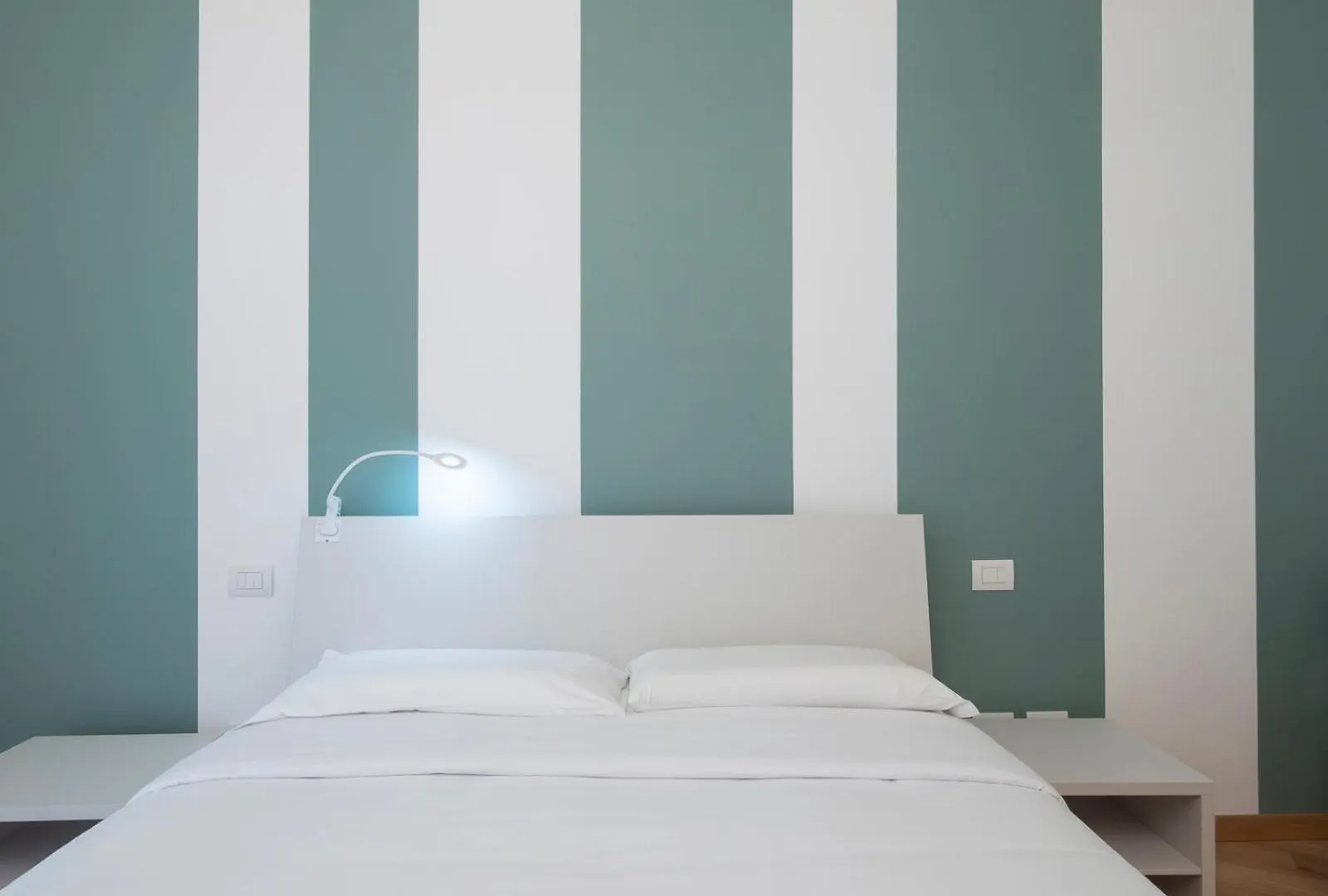 Youhosty - Palazzo Crovato 3D Apartment Milan