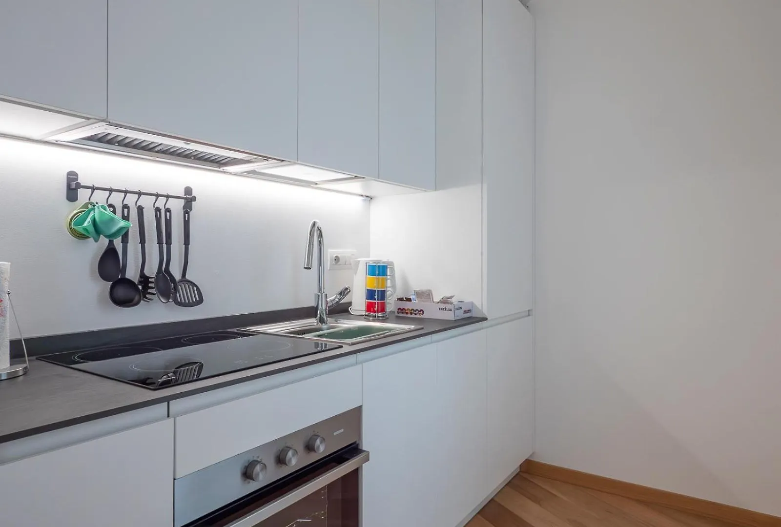 Youhosty - Palazzo Crovato 3D Apartment Milan 0*,